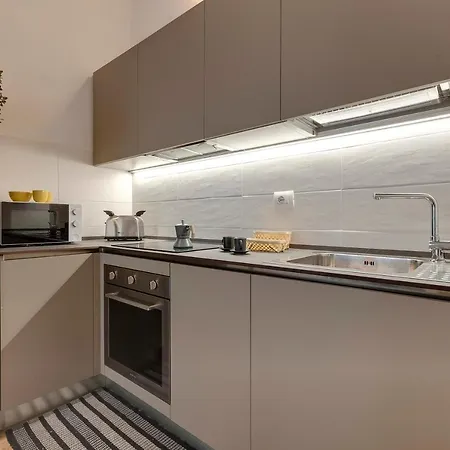 Apartment Guya By Mamo